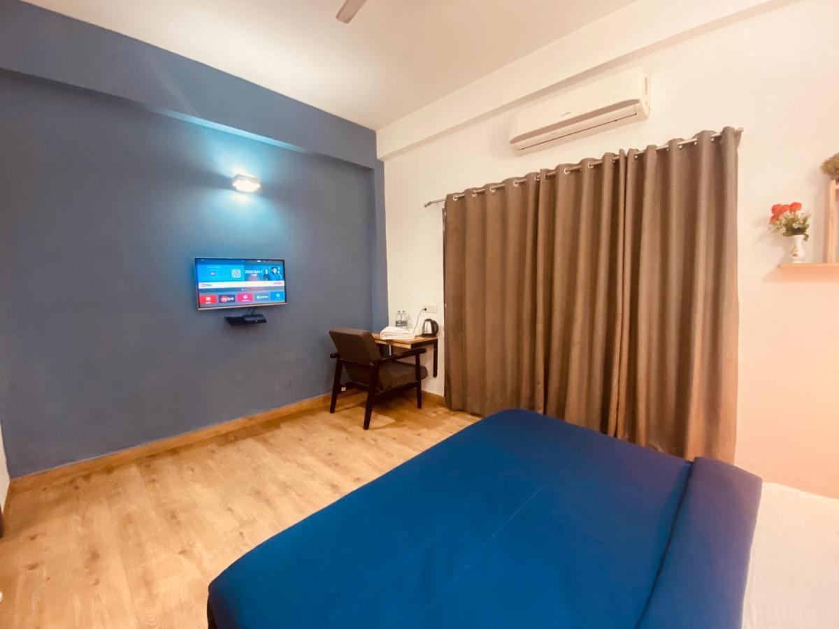 Divine Inn Couple Friendly Hotel Near Sector 51 Metro Station Noida Kültér fotó